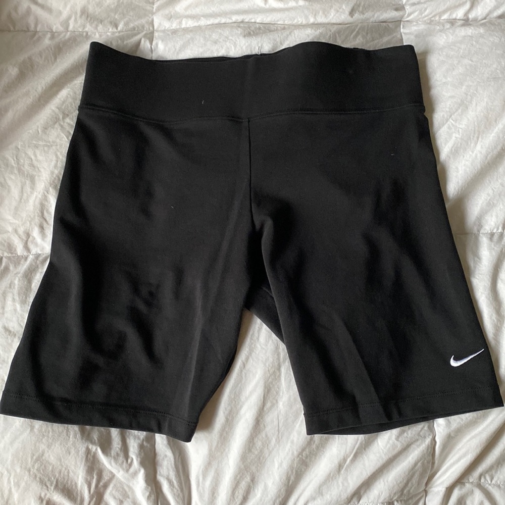 Nike- Biker Shorts